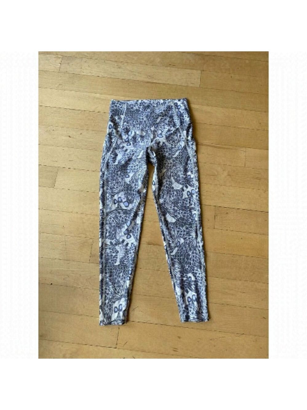 Maaji Womens acrtivewear hi waist gray leggings sz smal wings